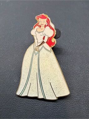 Disney Ariel Enamel pin - Red Hair, Cream Gown